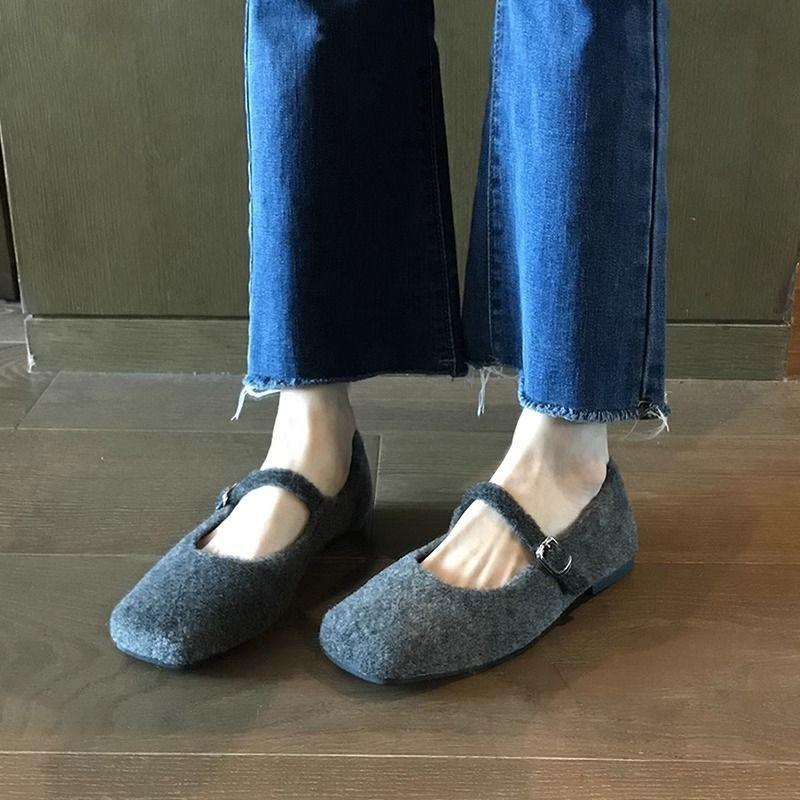 Nie, nie zmęczone stopy! Francuskie buty Mary Jane damskie 2025 nowe szare wełniane na jeden pasek z kwadratowym noskiem na płaskiej podeszwie z płytkim wycięciem czółenka