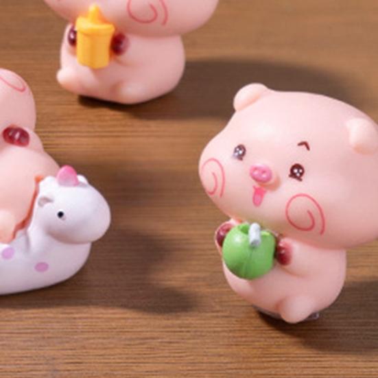 5Pcs Pig Ornament Mini Portable Size Q-Version Pig Design Statue Miniature Pig Landscape Office Desk Bookshelf Car Decor