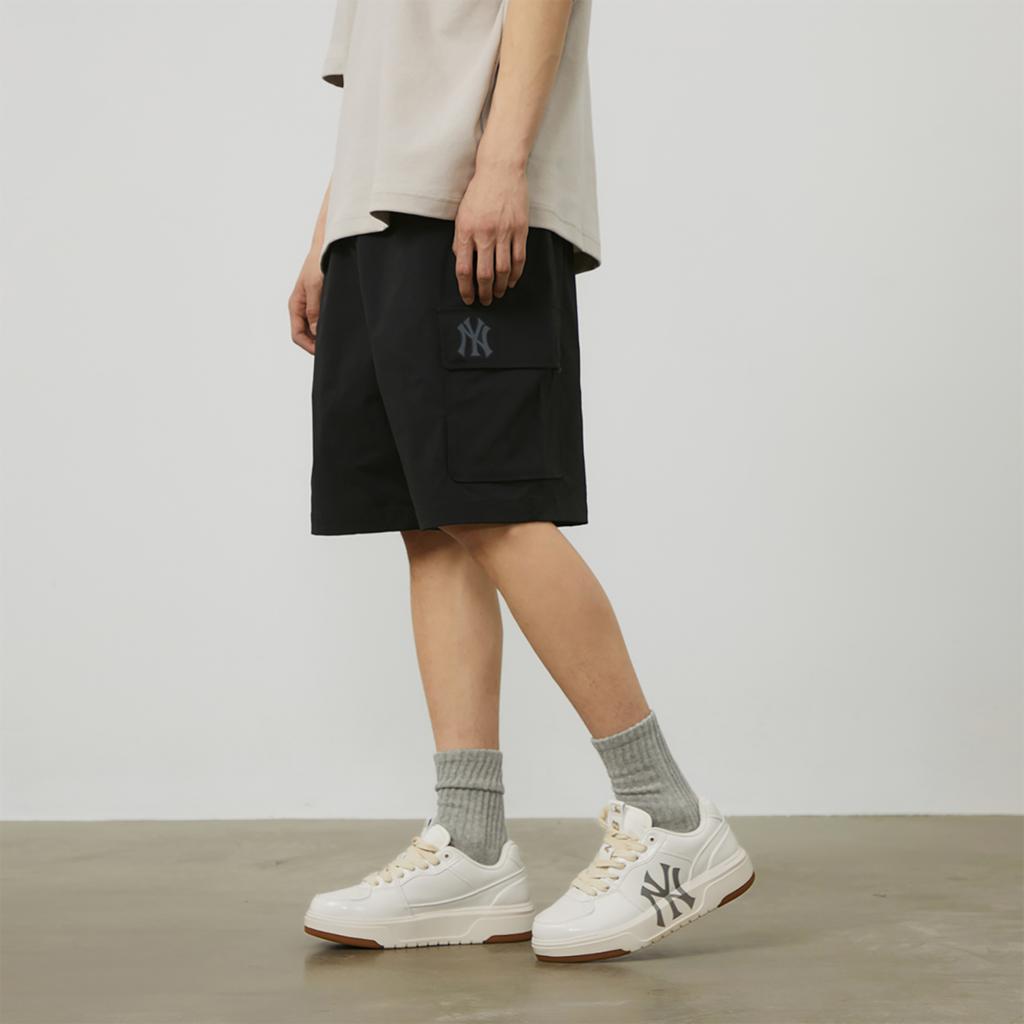 New MLB New York Yankees MLB Basic Logo 24SS Casual Shorts Unisex Black 3ASMB0643-50BKS