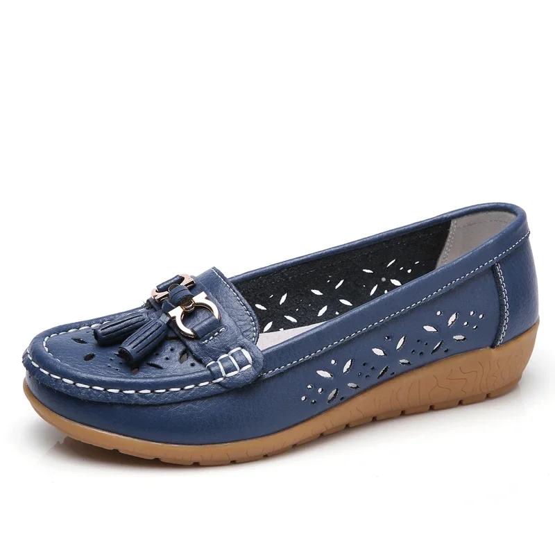 Lightweight Breathable Genuine Leather Moccasins Ladies Non-Slip Bean Walking Shoes Fashion Summer Hollow Slip-On Sandals Women