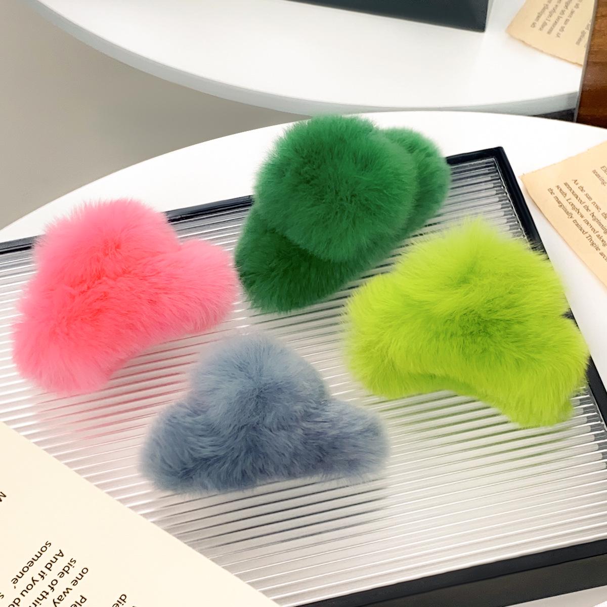 

Korean Style Real Rabbit Fur Hair Claw for Autumn/Winter Updo рожевий