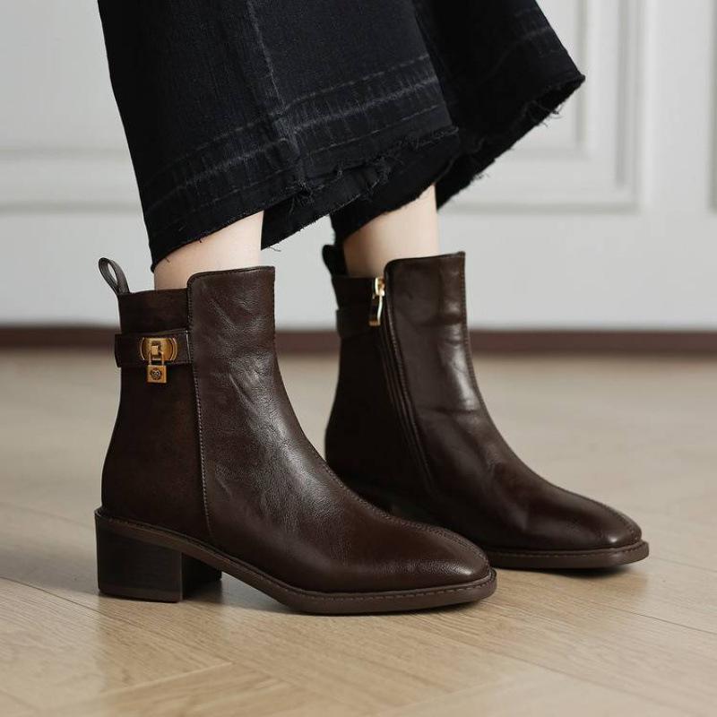 New Women's Large-size Leather Boots Medium Heel Solid Color Round Head Medium Tube Boots Korean Version Rubber Sole Autumn and Winter Side Zipper F