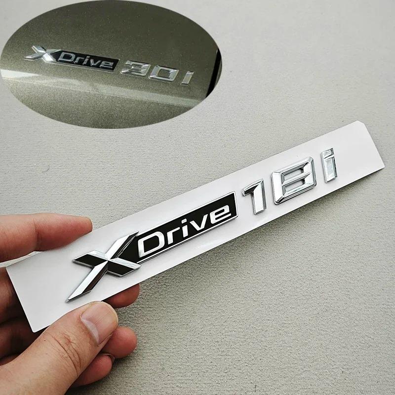 BMW X1 X2 X3 X5 X6 F15 F16 F25 F30 Logo Cromato Emblema XDrive Distintivo Baule Auto 18i 20i 23i 25i 30i 35i 40i 45i 48i Accessorio ut2