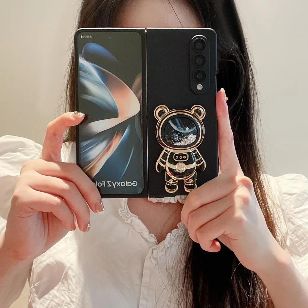 Fashion Cute Quicksand Space Astronaut Bracket Stand Holder Case For Samsung Galaxy Z Fold 7 6 5 4 3 2 5G PC Matte Phone Cover