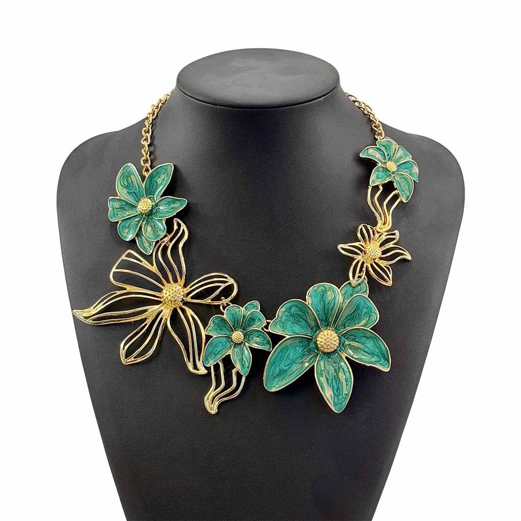 N11118 Personality Trend Enamel Drip Glaze Flower Pendant Necklace Internet celebrity ins Wind Hollow Petal Necklace