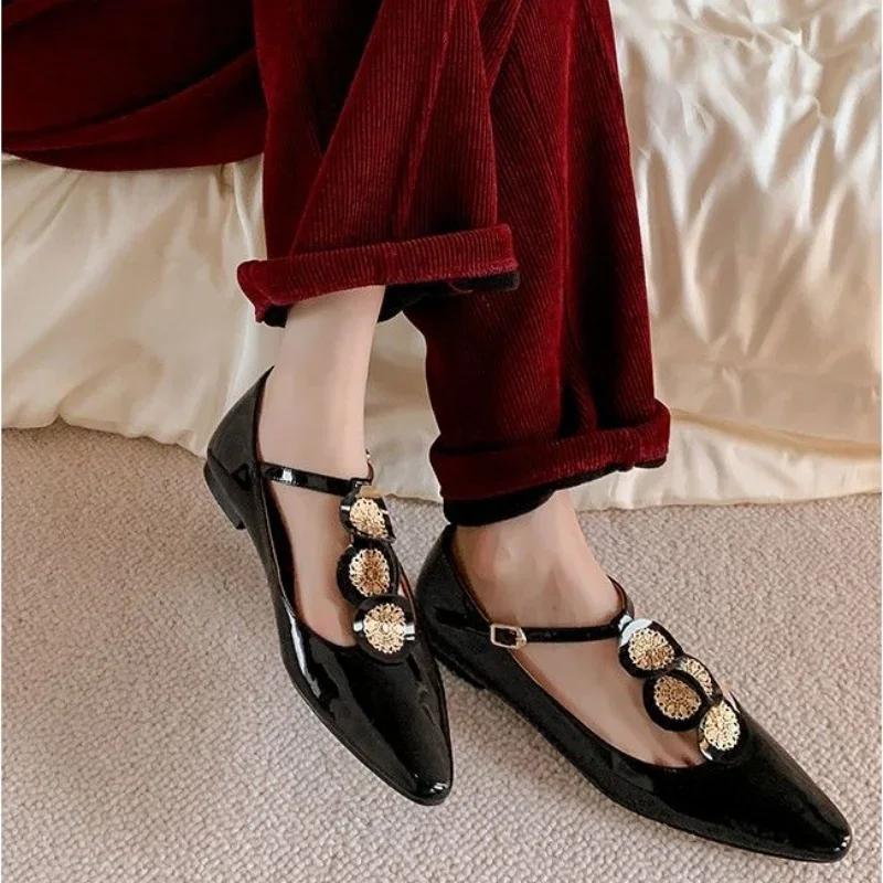 2024 Luxury Rome Shoes Women Elegant Shallow Shoes Summer Pointed Toe Retro Shoes Designer Dress Walking Flats