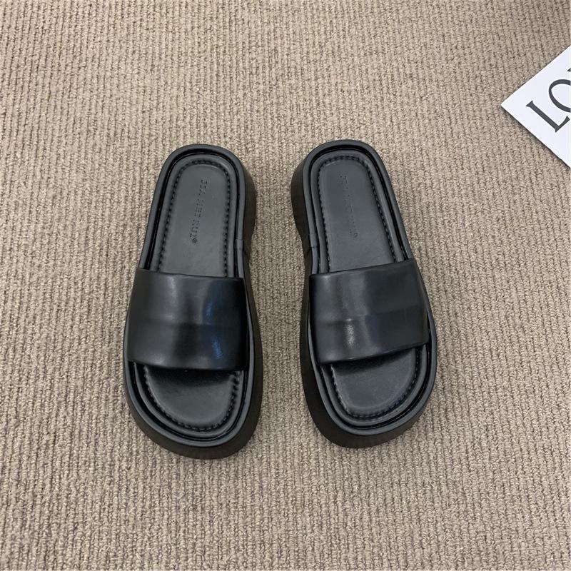 One-word with thick-soled cool slippers for women to wear in summer, Korean open-toe height-increasing vacation, thin and versatile beach shoes