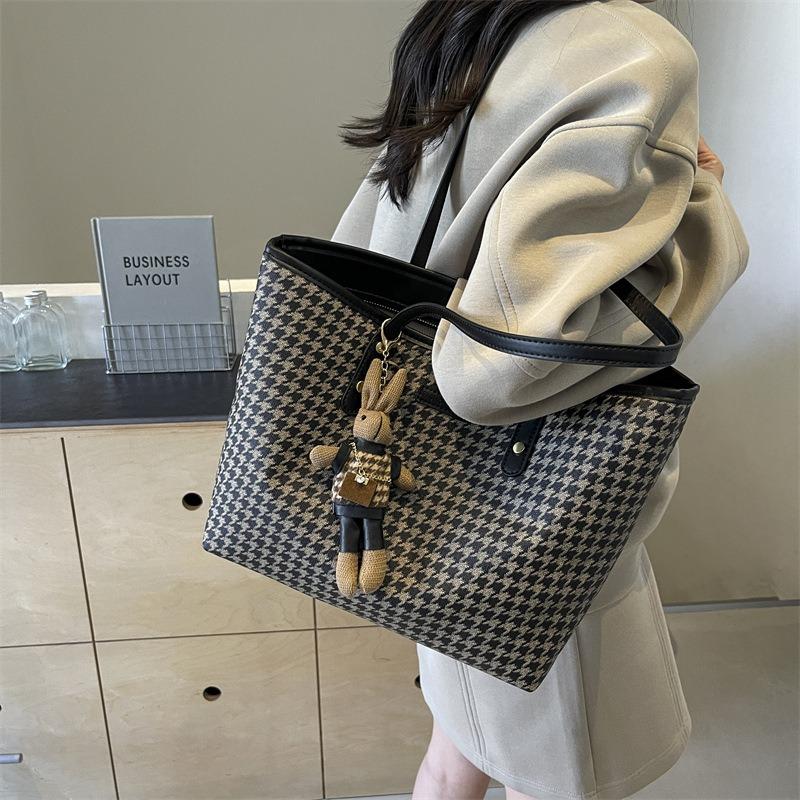 Qiandongge bag women's new trendy with high-quality texture shoulder canvas bag commuter large-capacity tote bag