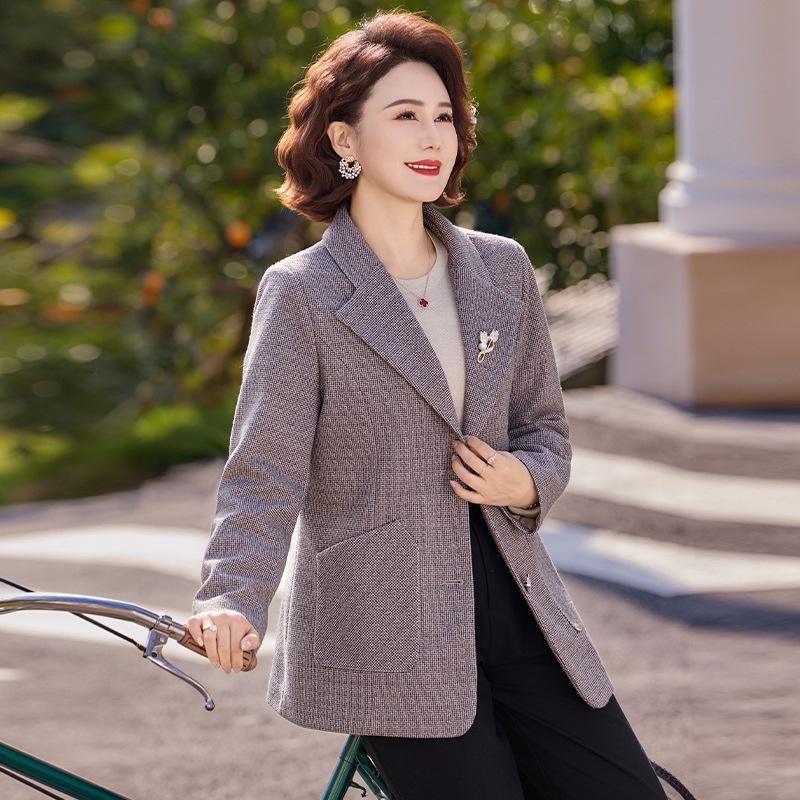 

Women s Casual Korean Style Plaid Cardigan Jacket for Spring - Comfortable Loose Fit for Middle-Aged and Elderly 2XL (recommended 60-65 kg) рожевий/фіолетовий