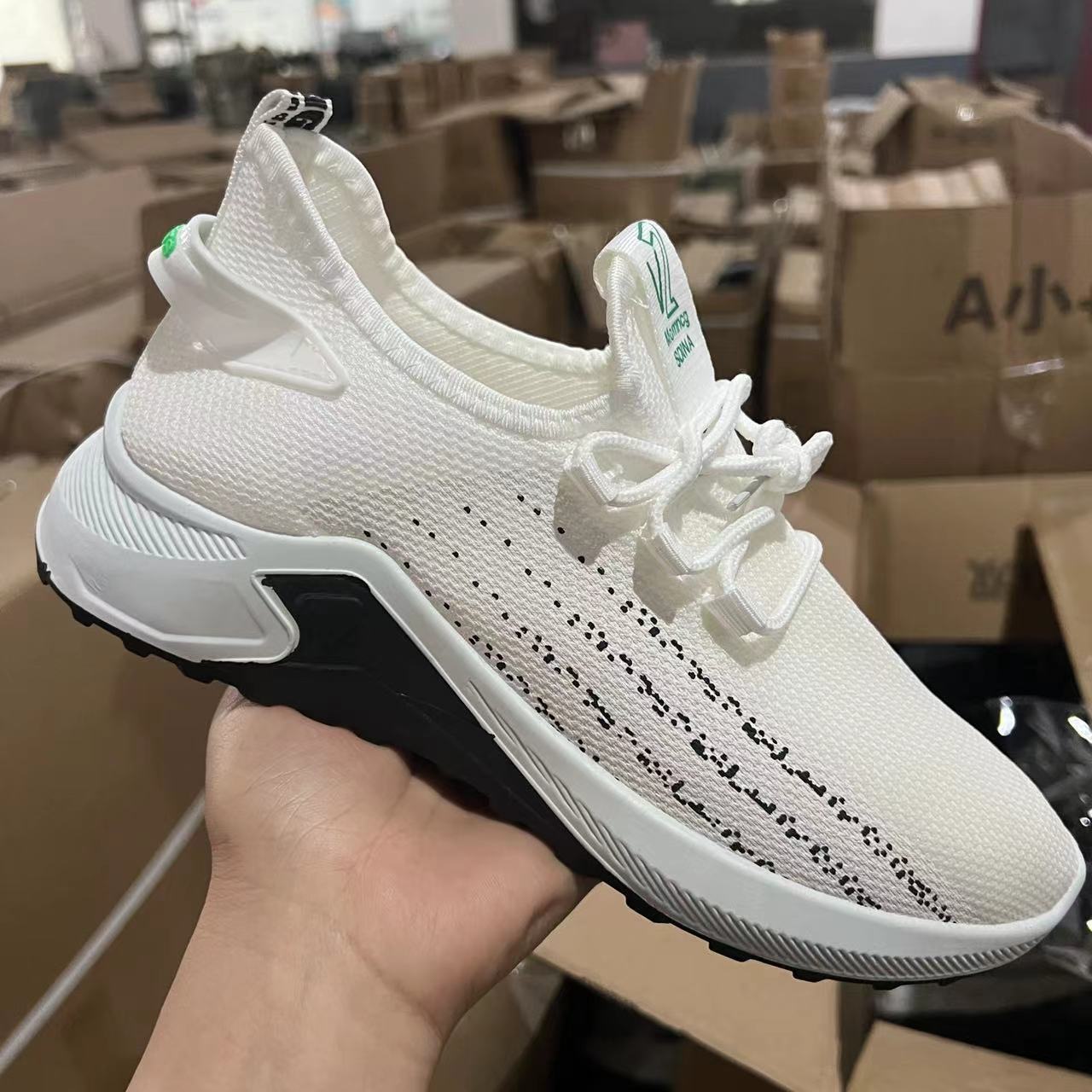 

Повседневная мужская обувь лето новая удобная сетчатая обувь легкая беговая обувь сетчатая спортивная обувь для улицы 44