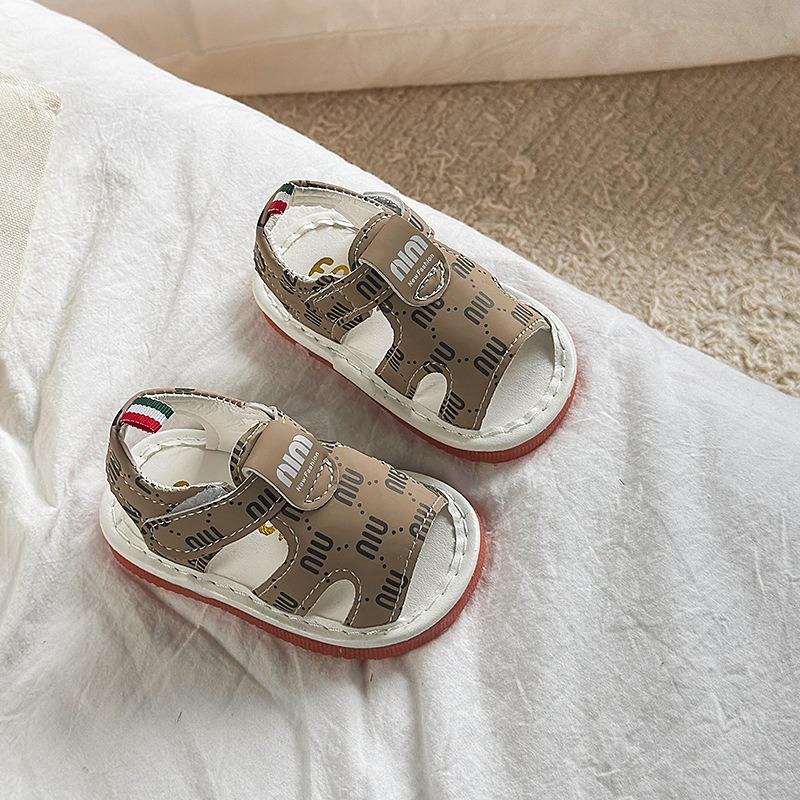 Summer infant sandals soft sole walking shoes 0-1 year old boys' beach shoes girls' squeaky shoes