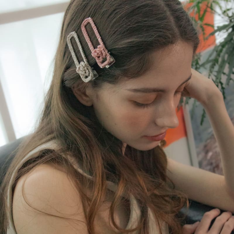 MERRYMOTIVE Handmade knit flower hairpin (4color)