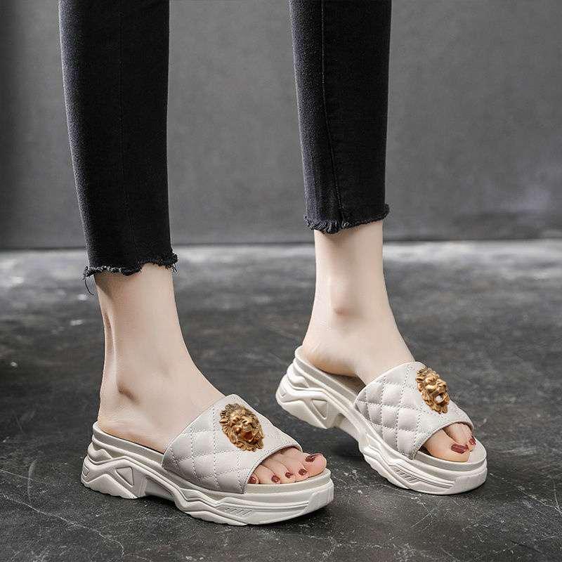 

Fashion New summer fashion, lightweight and anti-slip flat-bottomed flip-flops for women wearing thick-soled wedge heels T68 35 белый