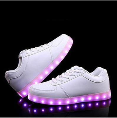 Baskets basses colorées à LED - Style coréen décontracté pour la danse et le sport pour hommes