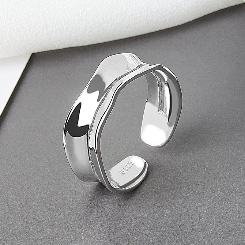 

Minimalist Wavy Ring For Women Elegant Niche Design Band Simple Daily Wear Jewelry Accessory adjustable opening