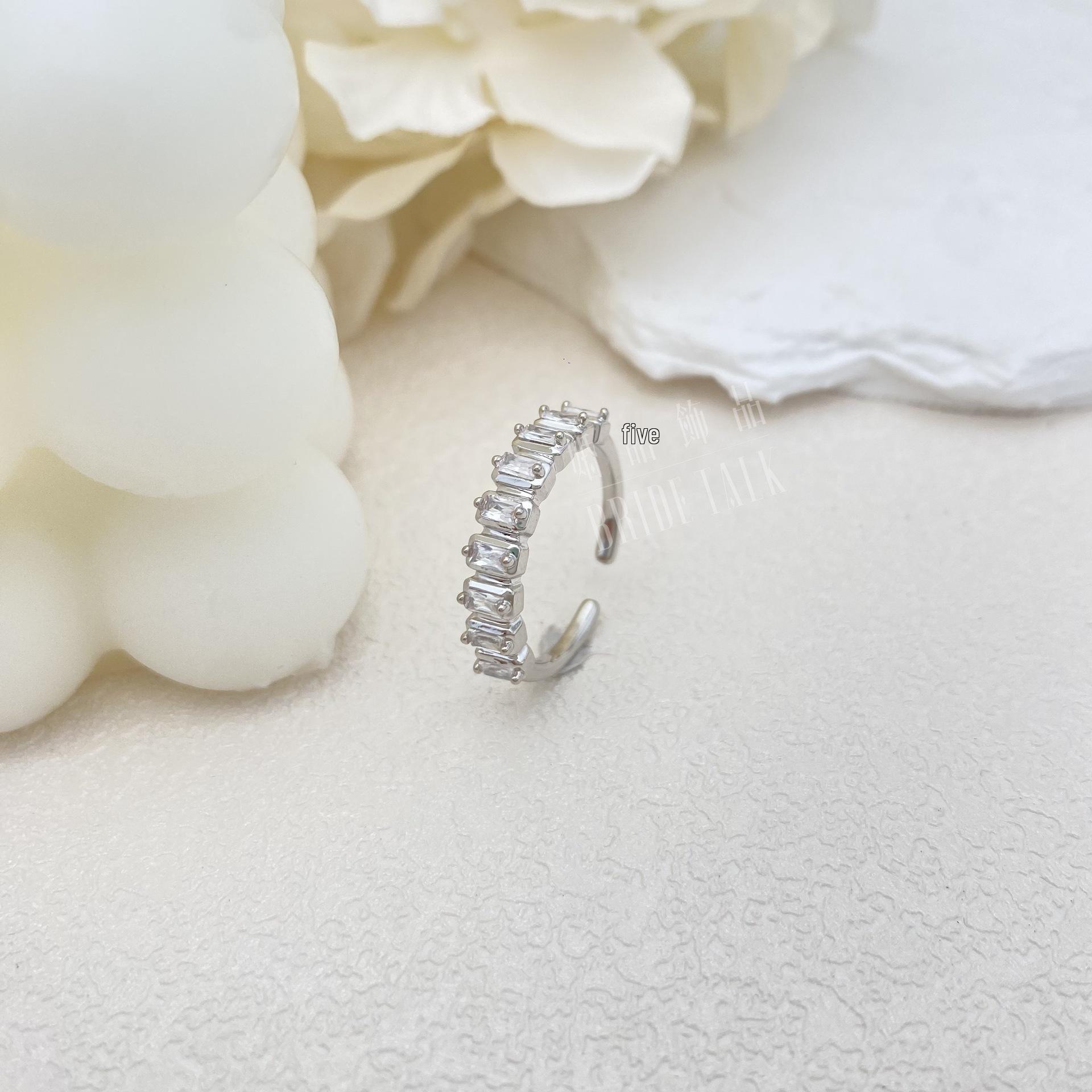 

Minimalist Zircon Patchwork Adjustable Square Ring Adjustable Open платиновый