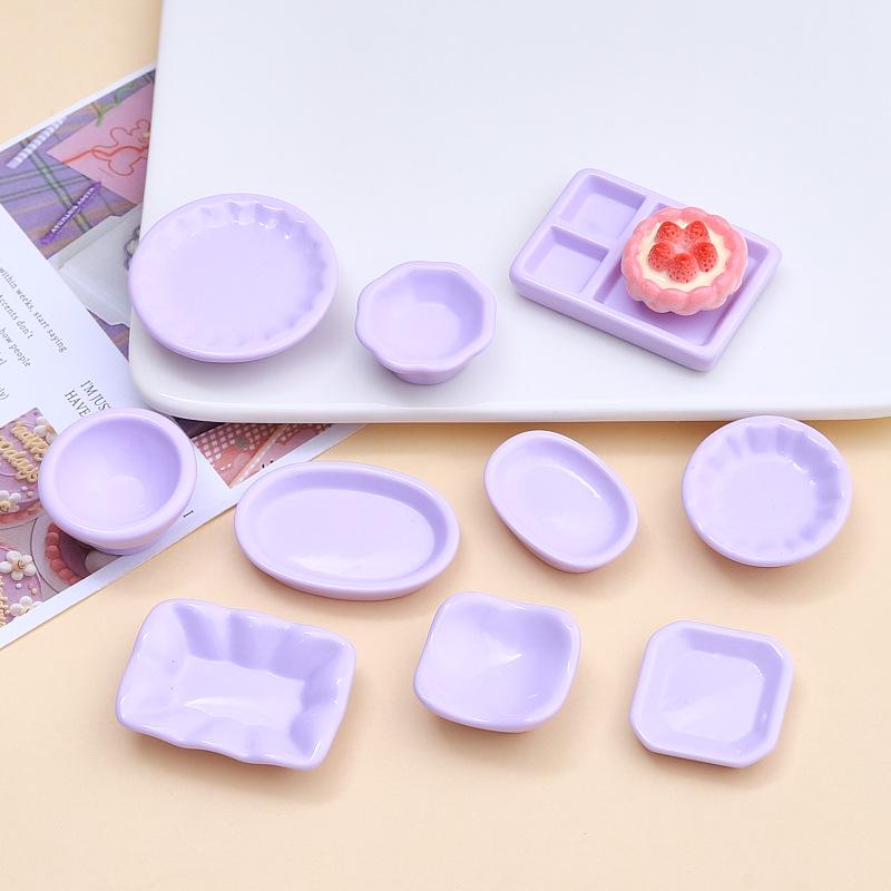 10-Piece Handmade Resin Cartoon Plate Set for Dollhouse Decor and DIY Crafting