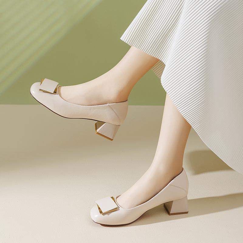 Augustine Shallow Mouth Single Shoes Women's 2025 Summer New One-Pedal Soft-soled Medium Heel French Mary Jane Small Leather Shoes