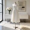Elegantes Weißes Langes Kleid Mit Gespleißtem Polyesterstoff Für Büro Und Formelle Anlässe