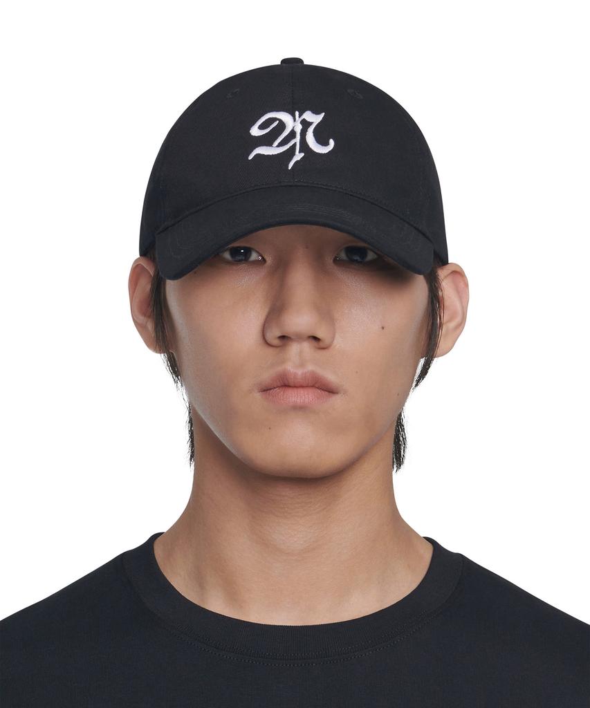 Nomaenyueol Uppercase Letter N Ball Cap - Black