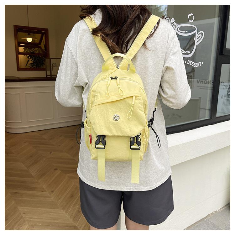 Large capacity backpack Women's casual versatile cloth bag Student schoolbag Mountaineering bag Lightweight travel backpack