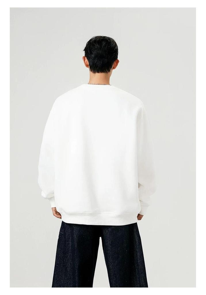 Men's 400g Rivet Round Neck Hoodie: Autumn Loose-Fit Trendy Couple Style Pullover.