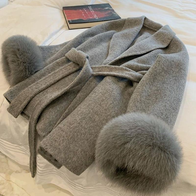 Women's New Autumn Winter Versatile Tweed Cape Coat Belt Loose Fashion Sense Elegant Fox Fur Cuffs Blends Mid Length Coat