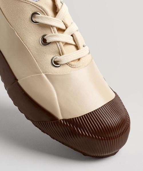 [Novesta] Rubberen Sneakers Laag Ecru/Bruin NOVU241MSSN005EC