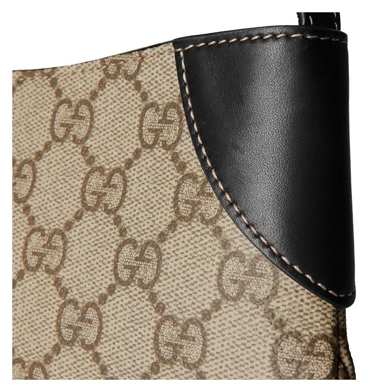 Gucci shoulder bag GG Emblem GG Emblem adjustable strap with zipper closure, coated canvas and leather, hand-held bag, super mini, women's black