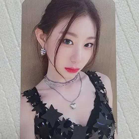 

Фотокарточка Itzy Chaeryeong
