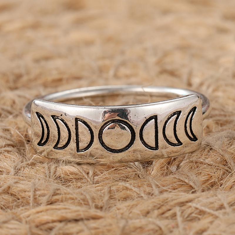 Silver Color Metal Carving Geometry Pattern Moon Rings for Women Personalized Classic Party Rings Jewelry