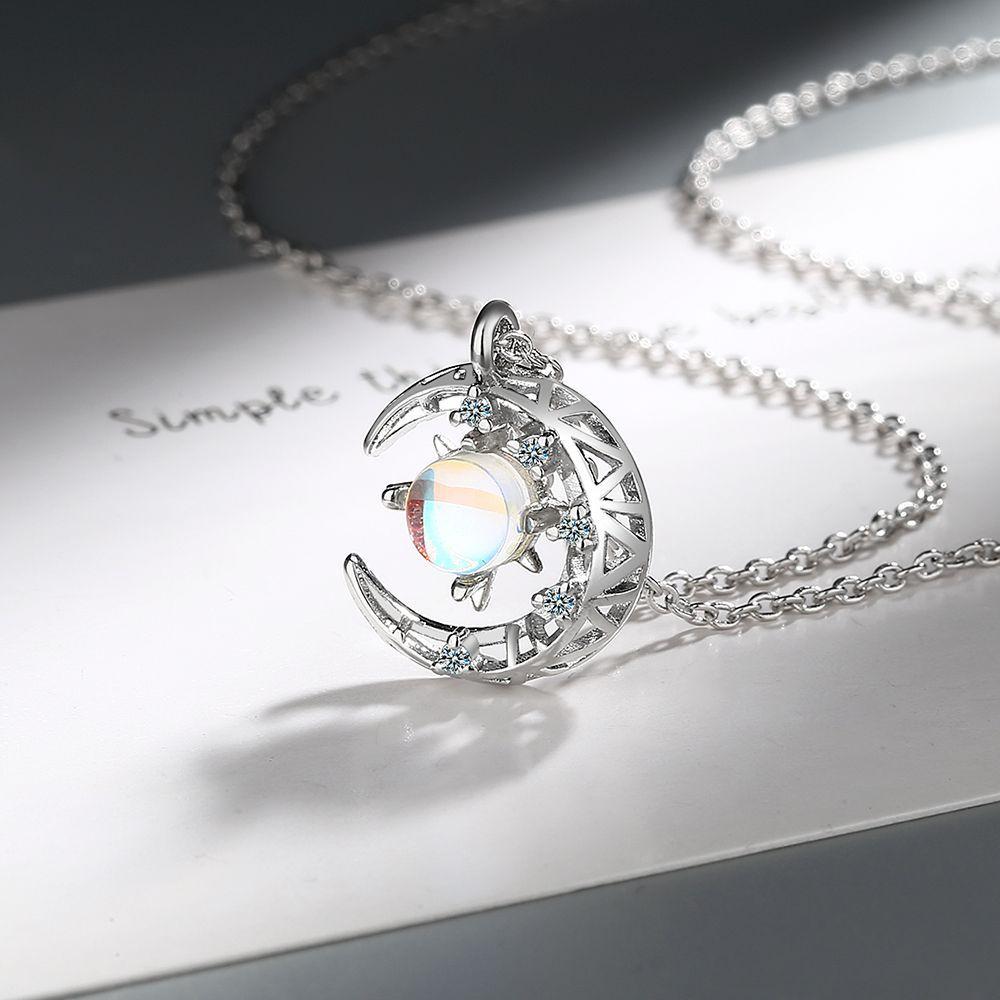 

Dream Sterling Silver Star Moon Necklace Moonstone Niche Ladies Necklace Collarbone Chain