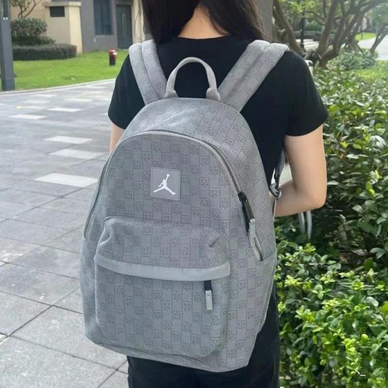 Nový polyesterový batoh Jordan Regular Unisex Šedý FJ6784-015