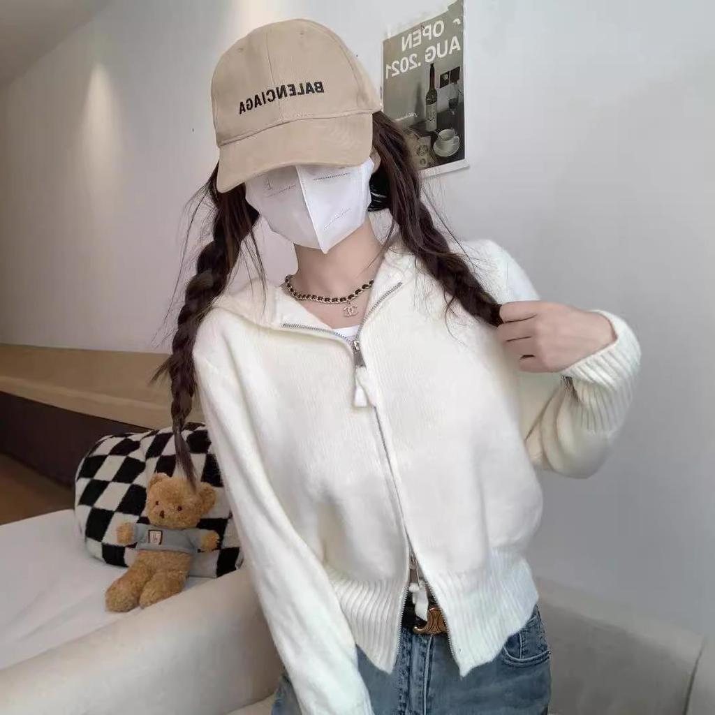Grey Zip-Up Hooded Knit Cardigan - Women's Autumn Shoulder-Length Sweater