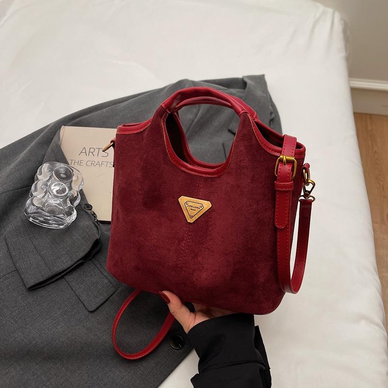 Suede Bag Women's Autumn and Winter Casual Matte Retro Messenger Bag Premium Bucket Bag