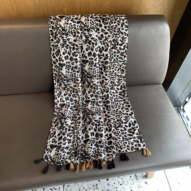 Retro Leopard Print Cotton And Linen Scarf, Women'S Spring And Summer Neck, High-End Feeling, Spice Girl Decorative Silk Scarf, Thin Outer With Shawl