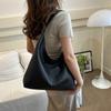 Beliebte Freizeit Pendeln Einfache Tragetasche Nischendesign Achseltasche Große Kapazität Schultertasche
