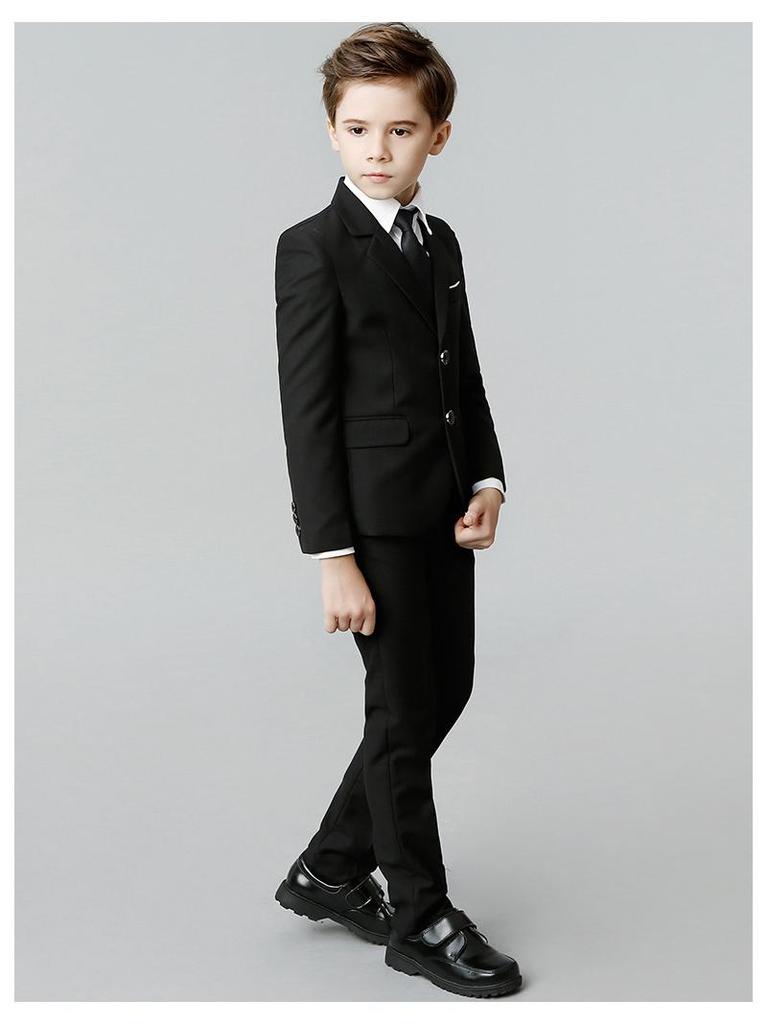 2025 Chlapecká smokingová souprava pro klavírní vystoupení a formální události