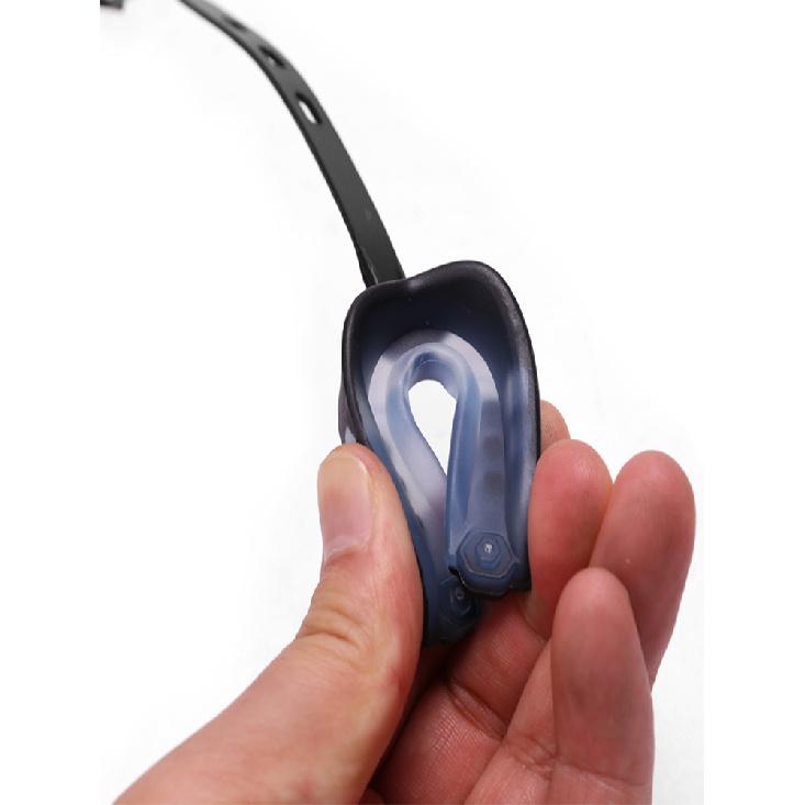 1pc Sports Football Mouth Guard Mouthpiece Football Mouth Guard with Strap Football Mouth Guards 3