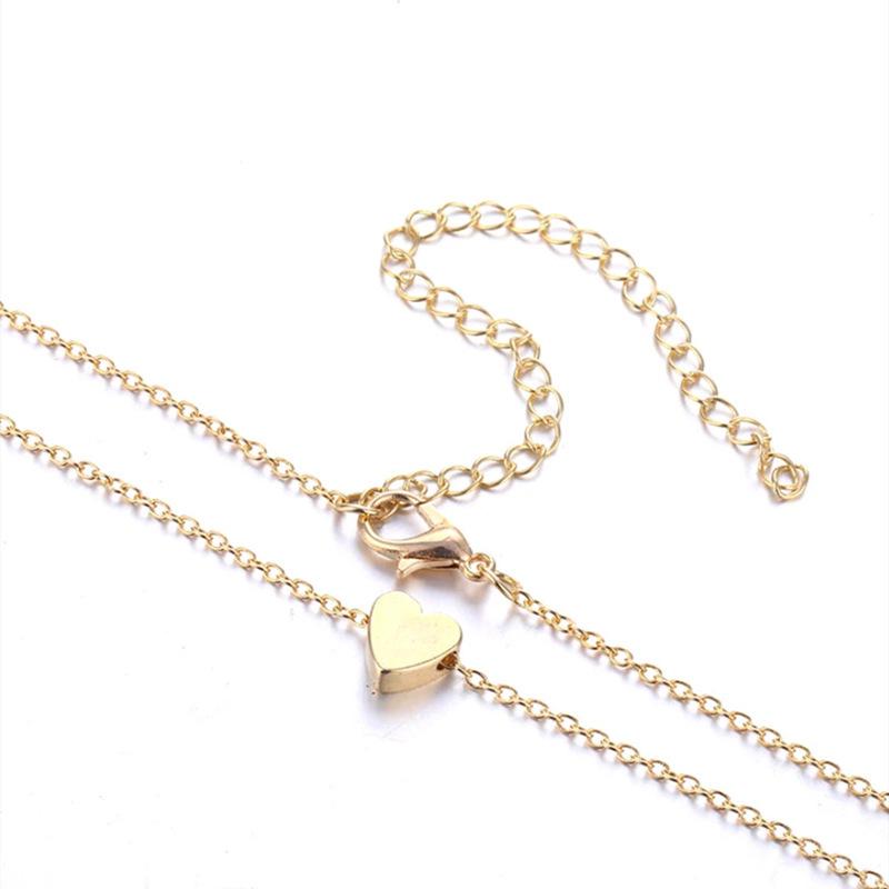 Versatile Women's Necklace Bohemian Love Collarbone Chain, Simple Small Peach Heart Love Necklace