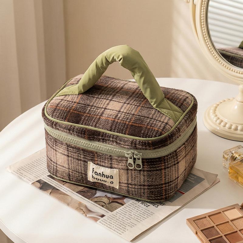 2026 New Maillard Style Plaid Wool Cosmetic Bag Large Capacity Travel Storage Bag Portable Wash Bag