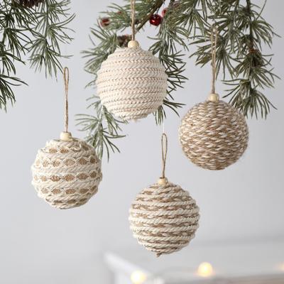 Handmade Christmas Tree Decorations: Woven Christmas Ball Pendants for a Festive Holiday Atmosphere
