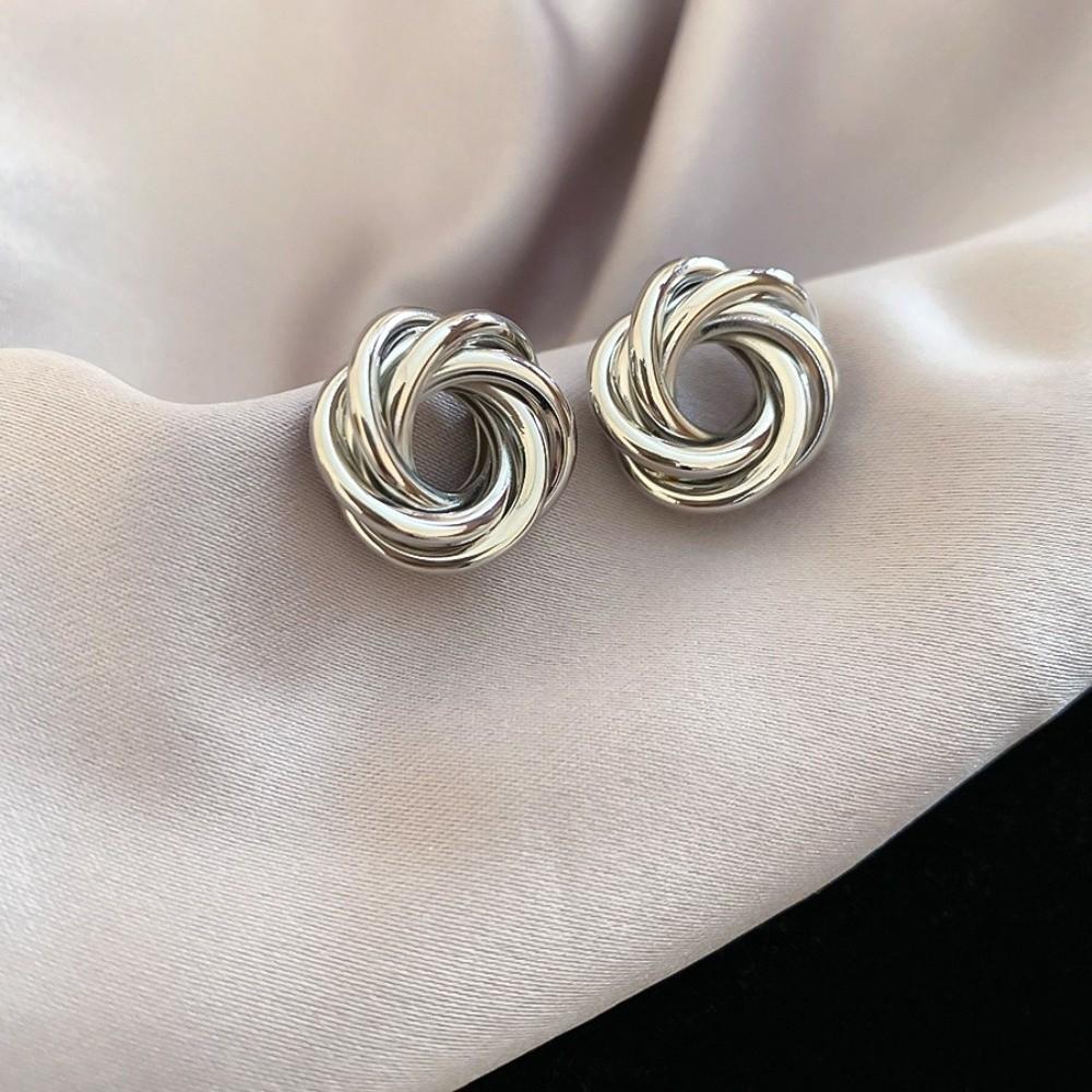 Light Luxury Metal Round Earrings Fashion Jewelry Geometric Circle Earrings Ladies Ear Studs  Party