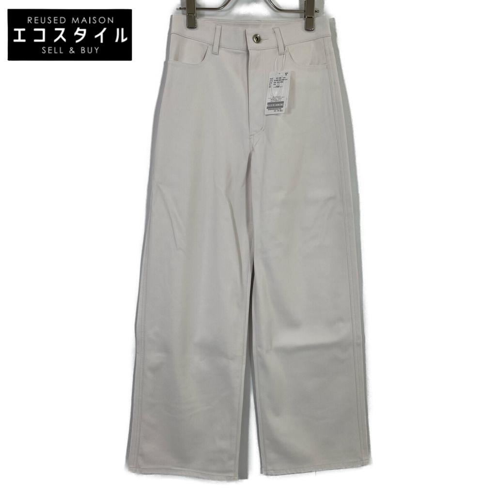 MUSE 23 year old white fake leather flare pants Bottoms 34 whiteUsed