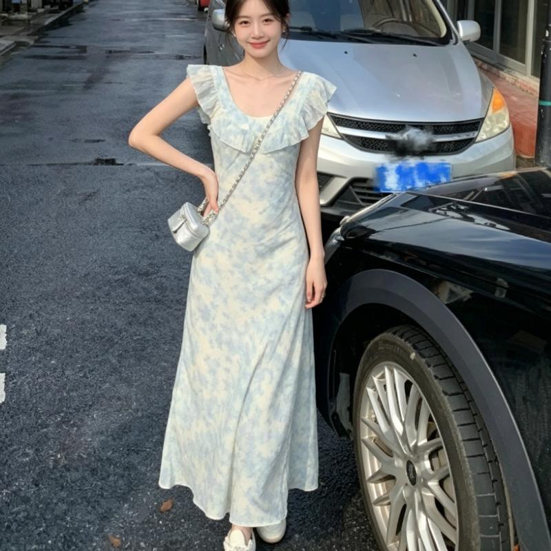 Tea break blue smudged dress small flying sleeves women's summer long dress lace waist Haiyu cloud gentle temperament floral
