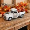 Retro Auto Desktop Dekoration Halloween Pick-up Truck Legierung Figur, Hält Kürbis Vintage Statue, Metall Ornament Miniatur Fahrzeug für Feiertage