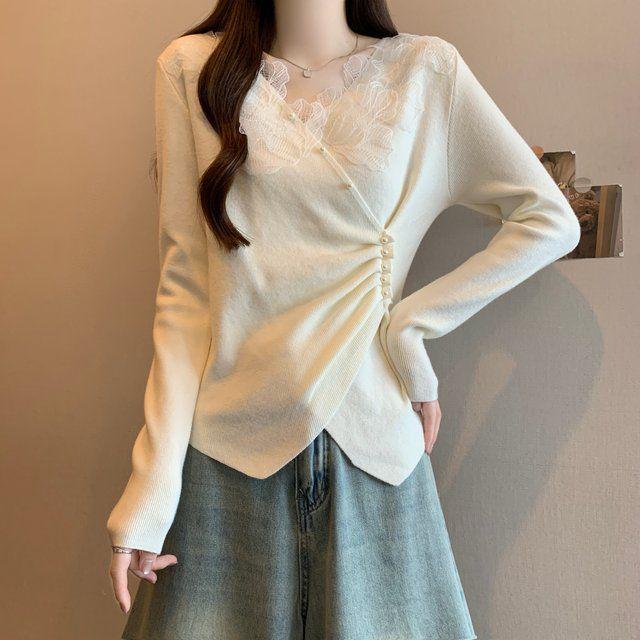 

Plus Size Thermal Fleece Lace Trim Top for Women with Irregular Beaded Pleats and Waist-Cinching Design 2XL (for 141-160 Jin)