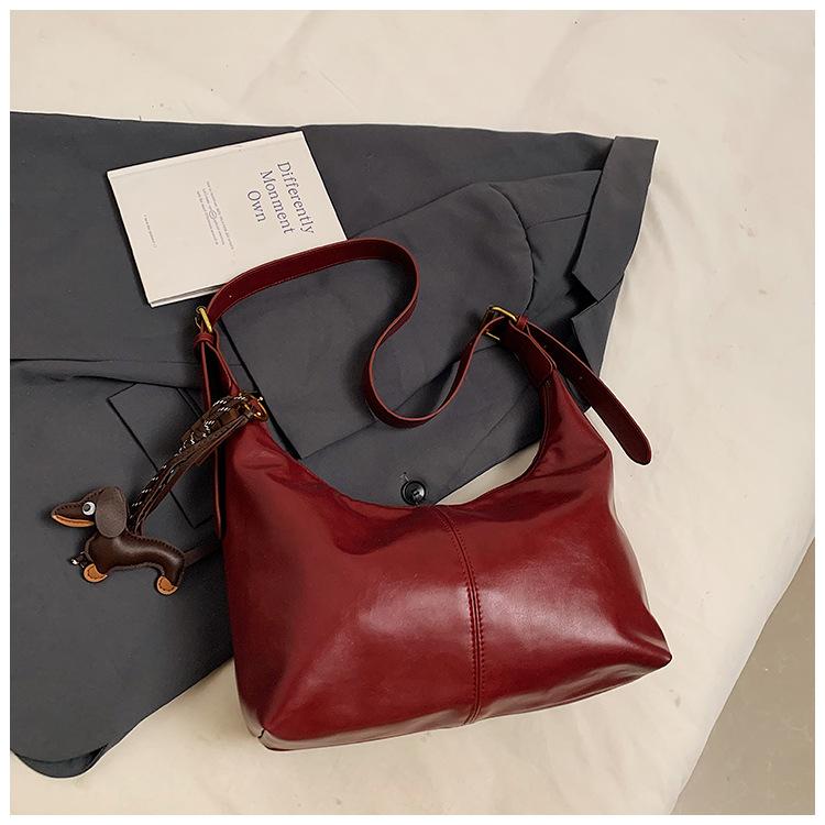 Premium Sense Large-capacity Bag Women's 2025 New Fashion Messenger Bag Casual Foreign Style Shoulder Bag Simple Bucket Bag