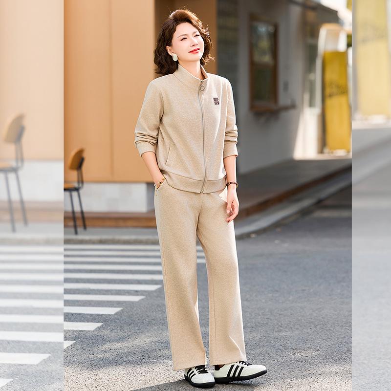 

Stylish Casual Sportswear Set for Women 40-60: Perfect for Spring & Autumn 4XL (for 140-155 jin)