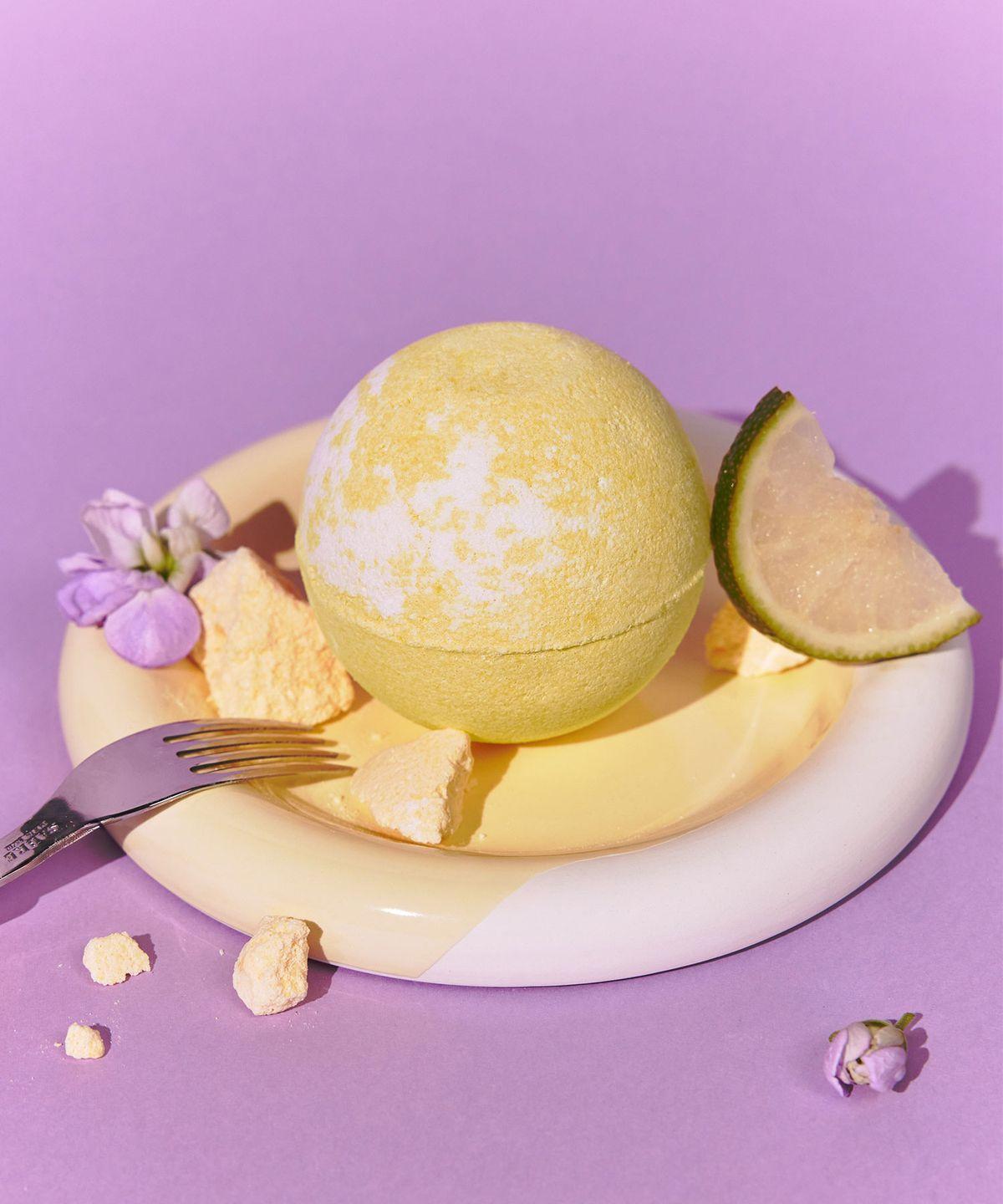 Chasing Rabbit To the Moon Bath Bomb